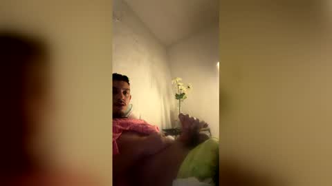Snapshot of anderantogo chatting on May 17, 11:34 pm Ander Antonio online show from May 17, 11:34 pm
