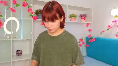 Snapshot of anderawreath chatting on June 24, 7:07 am Mia online show from June 24, 7:07 am