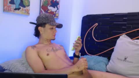 Snapshot of andersonz98 chatting on September 26, 6:28 am andersonZ98 online show from September 26, 6:28 am