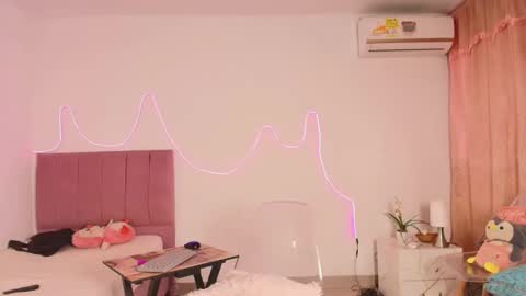 Snapshot of andre_lezcano chatting on April 26, 1:31 pm andre_lezcano online show from April 26, 1:31 pm