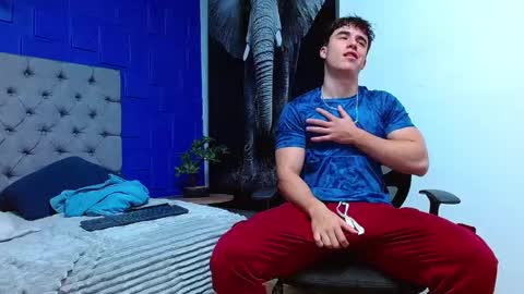 Snapshot of andre_parker chatting on January 16, 10:12 pm Andre Parker online show from January 16, 10:12 pm