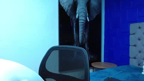 Snapshot of andre_parker chatting on February 7, 11:13 pm Andre Parker online show from February 7, 11:13 pm