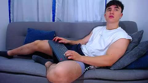 Andre Parker online show from November 27, 1:29 am