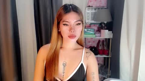 Snapshot of andrea06121998 chatting on April 19, 6:10 pm andrea06121998 online show from April 19, 6:10 pm