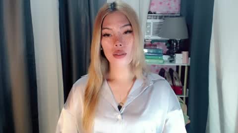 Snapshot of andrea06121998 chatting on July 5, 2:02 pm andrea06121998 online show from July 5, 2:02 pm