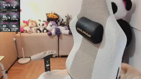 Snapshot of andrea_bonnie chatting on March 23, 11:20 pm andrea_bonnie online show from March 23, 11:20 pm