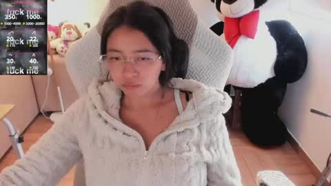 Snapshot of andrea_bonnie chatting on April 23, 10:23 pm andrea_bonnie online show from April 23, 10:23 pm