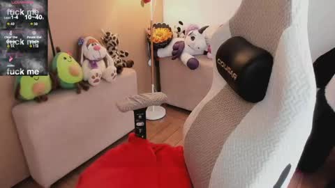 Snapshot of andrea_bonnie chatting on May 19, 9:10 pm andrea_bonnie online show from May 19, 9:10 pm