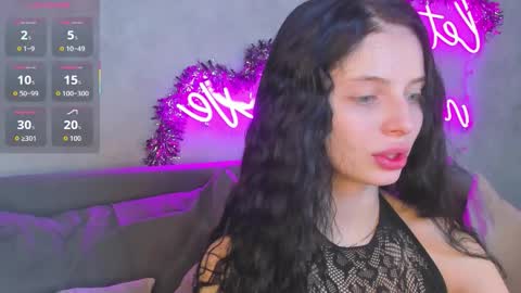 Snapshot of andrea_devis chatting on January 15, 10:24 pm Eva online show from January 15, 10:24 pm