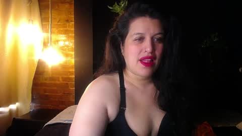Snapshot of andrea_secret_ chatting on April 6, 2:29 pm ANDREA online show from April 6, 2:29 pm