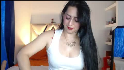 Andrea online show from April 22, 7:59 pm