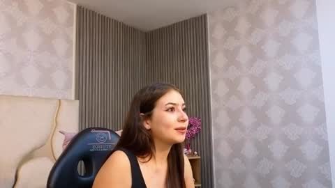 Snapshot of andrea_tay1 chatting on July 27, 7:10 pm andrea_tay1 online show from July 27, 7:10 pm