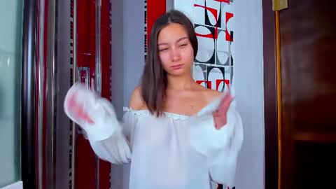 andreajohnsons online show from July 5, 1:12 am