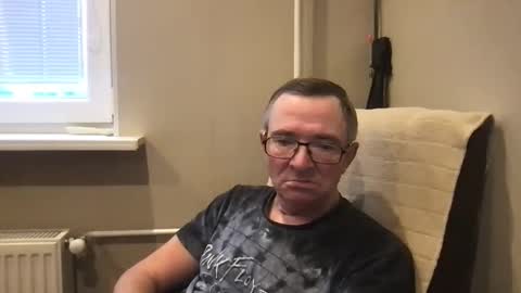 andreass60 online show from December 2, 7:36 am