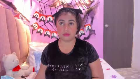 Snapshot of andreasweet2 chatting on November 4, 8:19 pm A n d r e a S w e e t online show from November 4, 8:19 pm