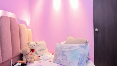 Snapshot of andreasweet2 chatting on December 4, 7:55 pm A n d r e a S w e e t online show from December 4, 7:55 pm