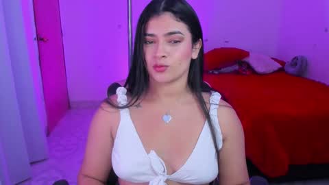 Snapshot of andreeart chatting on February 2, 5:39 am ig online show from February 2, 5:39 am