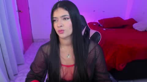 Snapshot of andreeart chatting on February 20, 6:19 am ig online show from February 20, 6:19 am