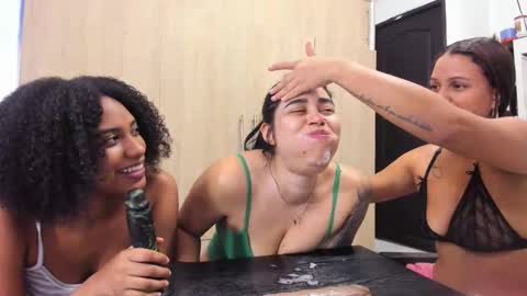 Snapshot of andreitatruji chatting on September 9, 8:41 pm yudith online show from September 9, 8:41 pm