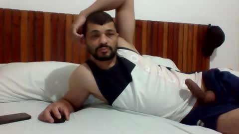 Snapshot of andreloko123 chatting on October 29, 6:09 pm andreloko123 online show from October 29, 6:09 pm