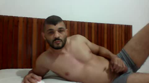 Snapshot of andreloko123 chatting on April 29, 6:58 pm andreloko123 online show from April 29, 6:58 pm