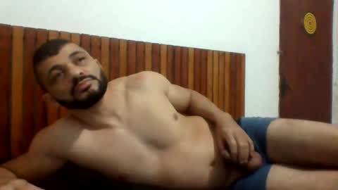 Snapshot of andreloko123 chatting on May 27, 1:46 am andreloko123 online show from May 27, 1:46 am