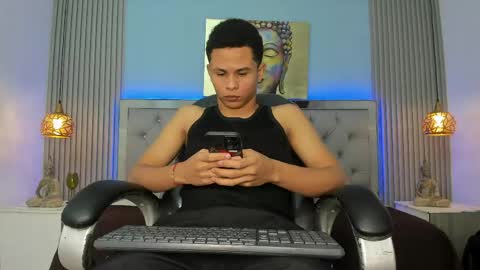 Snapshot of andres1_8 chatting on May 26, 3:46 am IM ANDRES online show from May 26, 3:46 am