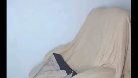 andres_arevalo online show from June 9, 9:59 pm