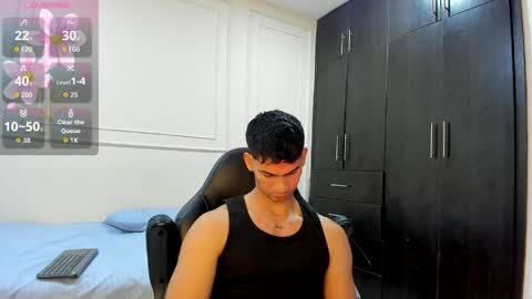 Snapshot of andres_stud chatting on April 25, 4:37 am andres_stud online show from April 25, 4:37 am