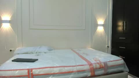Snapshot of andres_stud chatting on June 27, 1:54 am andres_stud online show from June 27, 1:54 am