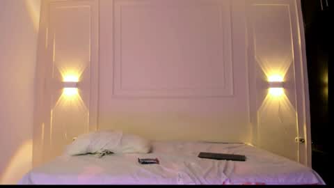 Snapshot of andres_stud chatting on June 30, 4:35 am andres_stud online show from June 30, 4:35 am
