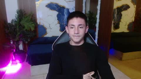 Snapshot of andres_tay chatting on April 14, 2:50 am andres_tay online show from April 14, 2:50 am
