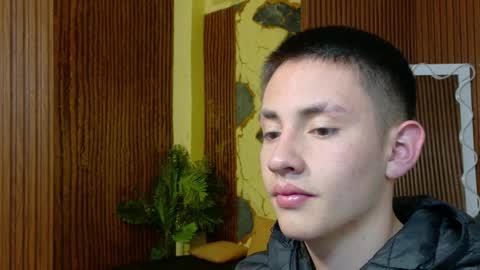 Snapshot of andres_tay chatting on May 17, 2:53 am andres_tay online show from May 17, 2:53 am