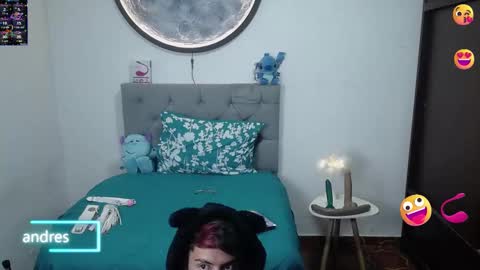 andrescruz_ online show from October 14, 6:25 am