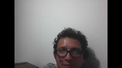 Snapshot of andresfloga chatting on October 14, 2:34 am andresfloga online show from October 14, 2:34 am