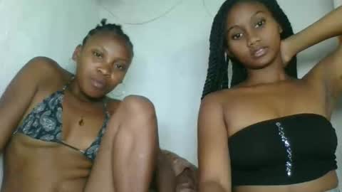 Snapshot of andressa03 chatting on November 10, 6:29 pm andressa03 online show from November 10, 6:29 pm