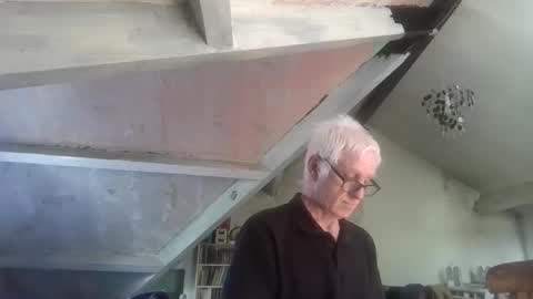 Snapshot of andrew160258 chatting on May 2, 1:05 pm Andrew online show from May 2, 1:05 pm