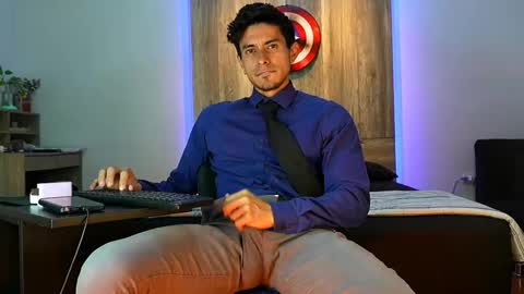 Andrew online show from November 29, 2:36 am