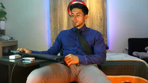 Andrew online show from February 15, 6:54 am