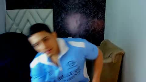 Snapshot of andrew_jhones chatting on November 20, 7:30 am andrew_jhones online show from November 20, 7:30 am