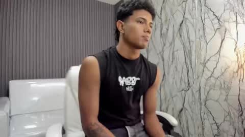 ANDREW online show from December 19, 6:59 pm