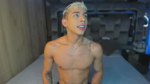 Andrew M. online show from January 17, 11:19 pm