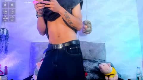 Snapshot of andrewayne_ chatting on July 21, 1:13 pm andrewayne_ online show from July 21, 1:13 pm
