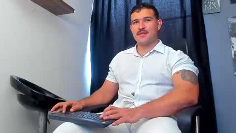 Andrew Diaz online show from July 12, 9:39 pm