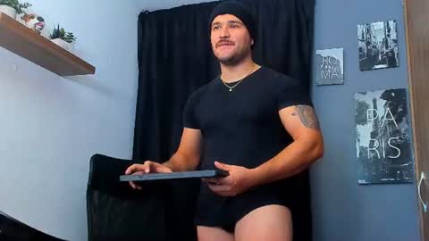 Andrew Diaz online show from July 25, 6:55 am
