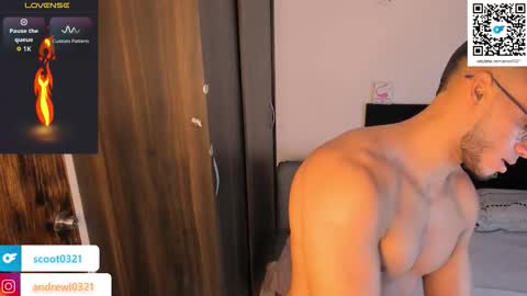 Snapshot of andrewl0321 chatting on March 18, 10:57 pm Follow me in Fansly online show from March 18, 10:57 pm