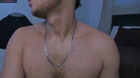 Snapshot of andrewlamar77 chatting on June 15, 10:56 pm Andrewlamar21 online show from June 15, 10:56 pm