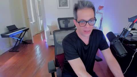 Andrew online show from December 7, 2:13 pm