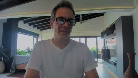 Andrew online show from February 18, 7:52 pm