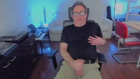 Andrew online show from September 12, 8:31 pm